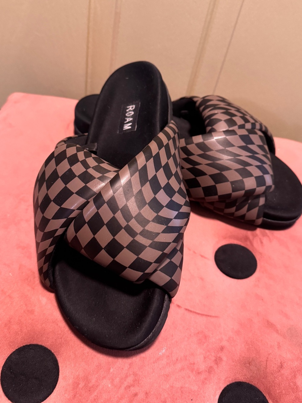 ROAM Black and Brown Checkered Twist Slide Sandals - Women